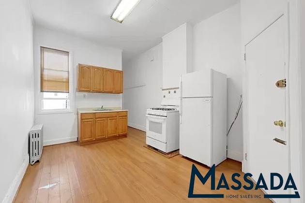 612-onderdonk-avenue-ridgewood-new-york-11385-Po9Jl.jpg
